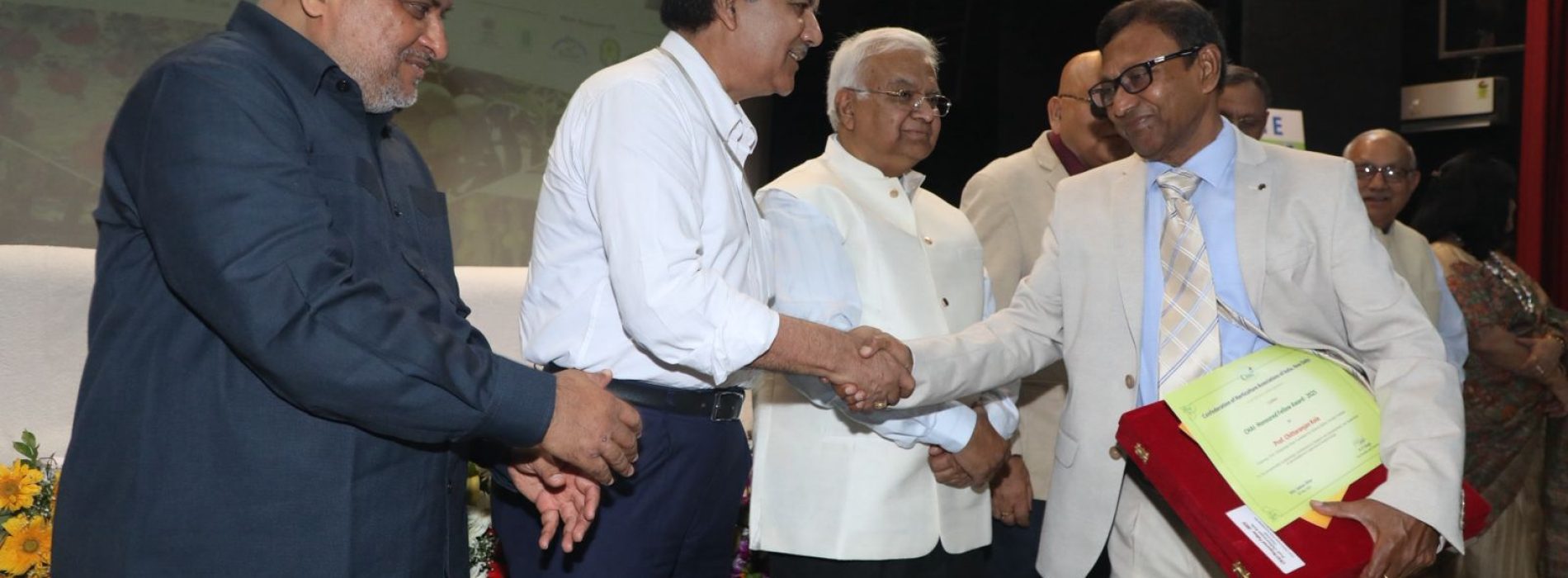 WhatsApp Image 2026-04-22 at 18.13.33 (1)